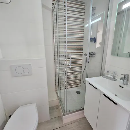 - - - Couple - Famille Apartment *
