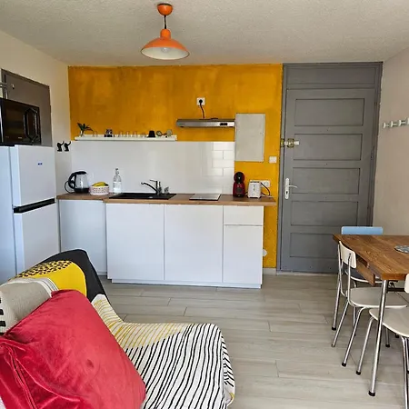- - - Couple - Famille Apartment *